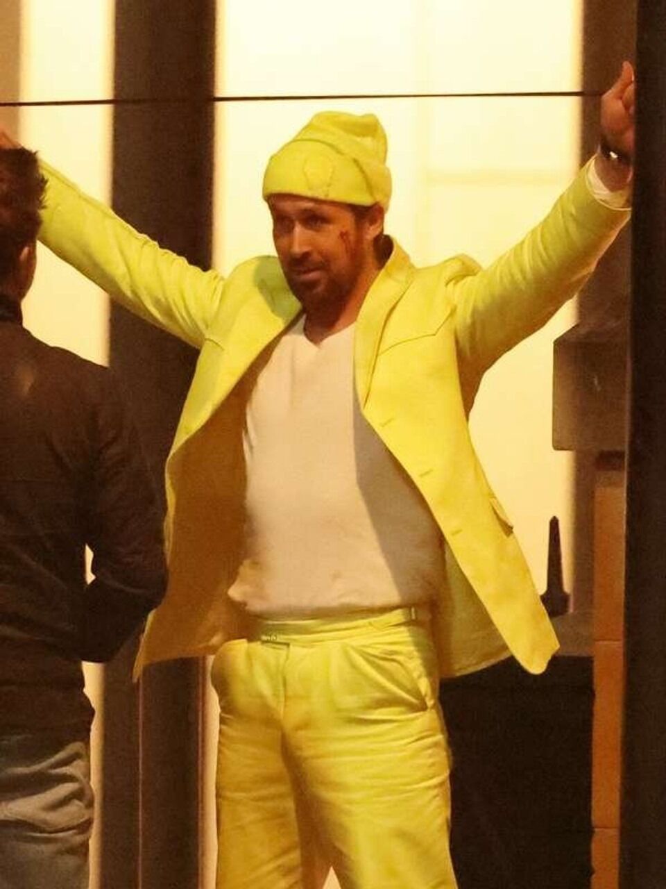 Ryan Gosling The Fall Guy Yellow Suit 1 Ryan Gosling The Fall Guy Yellow Suit